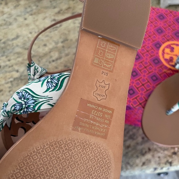 New Tory Burch scarf sandal ❤️ - Picture 5 of 9